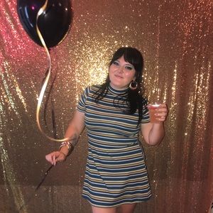 Meet your Posher, Courtney